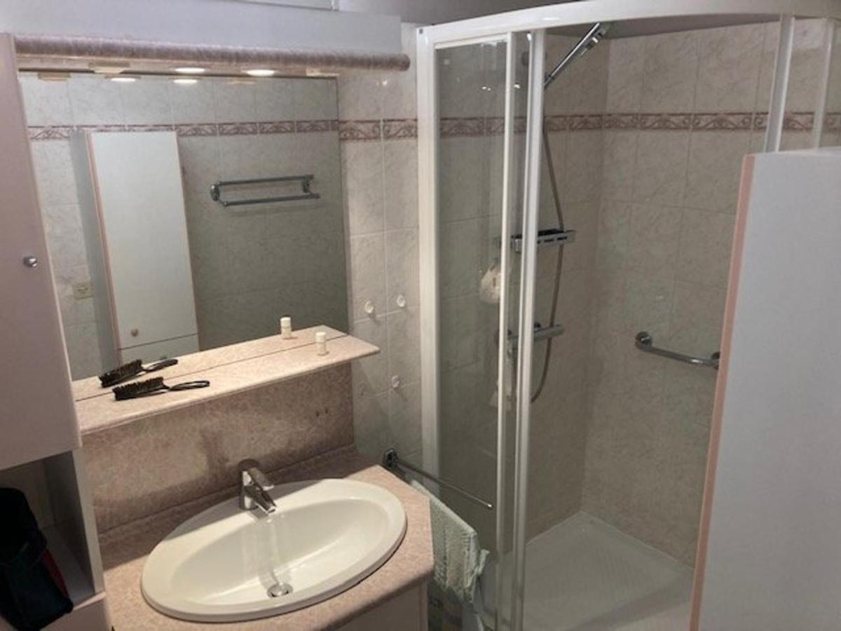 Bel Appartement Au Lavandou Avec Terrasse Et Vue Mer - Fr-1-308-167 Льо Лаванду Екстериор снимка